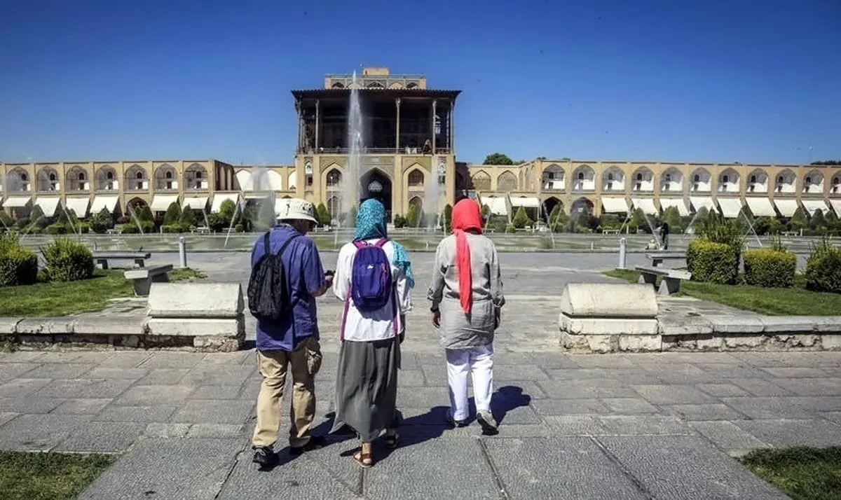 ضرغامی: در حال پیگیری اینترنت بدون فیلتر برای گردشگران خارجی هستیم
