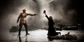 ترافیک ۳ میلیون مخاطبی روبروی صحنه تئاتر/ سرعت مجوزها با صدای قیچی روبان‌ها
