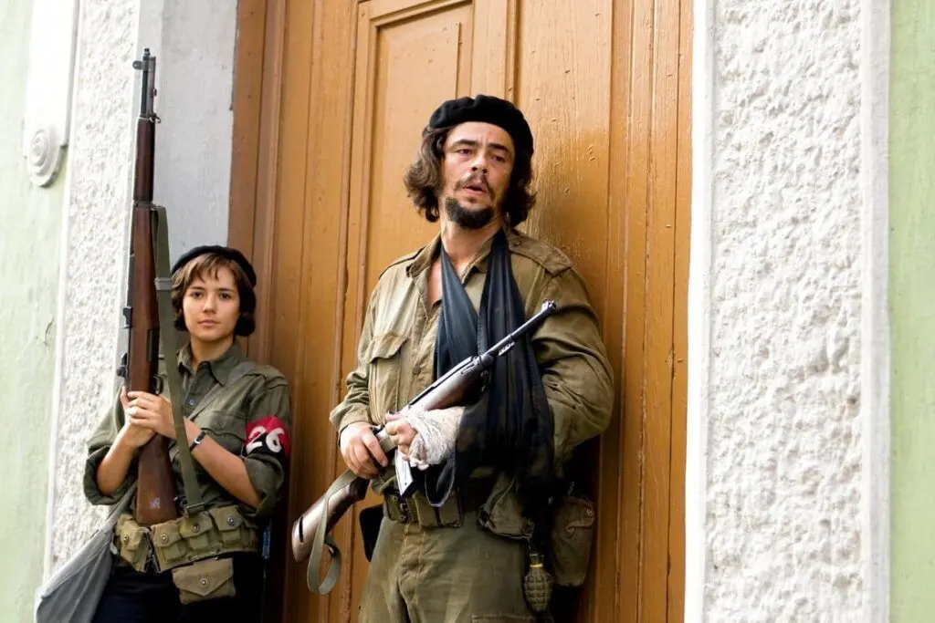 ۱۰ فیلم جنگی دیدنی در مورد شخصیت های واقعی؛ از Lone Survivor تا A Private War
