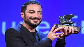 نوید محمدزاده و رفیق‌های قدیمی‌اش/ عکس