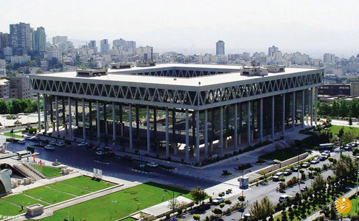 چند می‌گیری با تلویزیون مصاحبه کنی؟