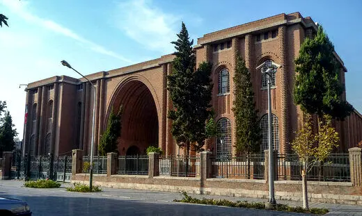مقایسه تعجب آور اینستاگرام موزه ایران باستان و موزه لوور پاریس