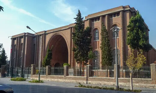 مقایسه تعجب آور اینستاگرام موزه ایران باستان و موزه لوور پاریس