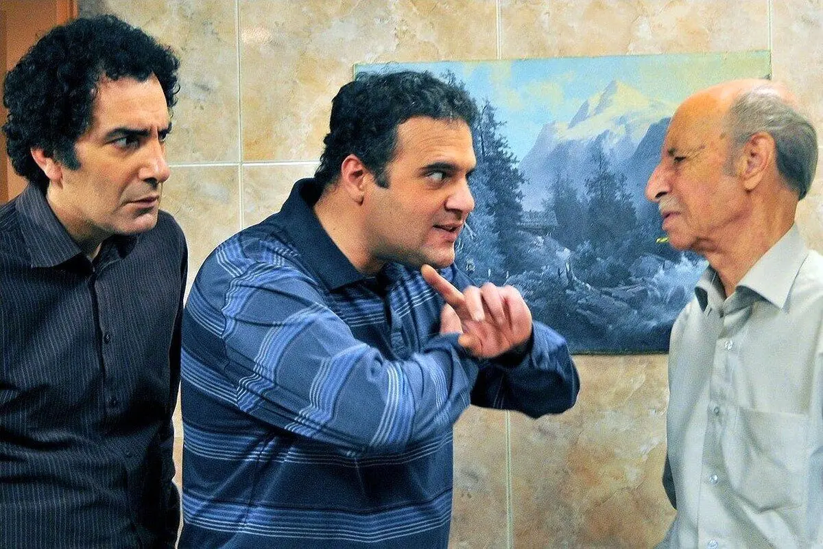 سکانسی از بازی مرحوم هوشنگ حریرچیان در سریال ساختمان پزشکان
