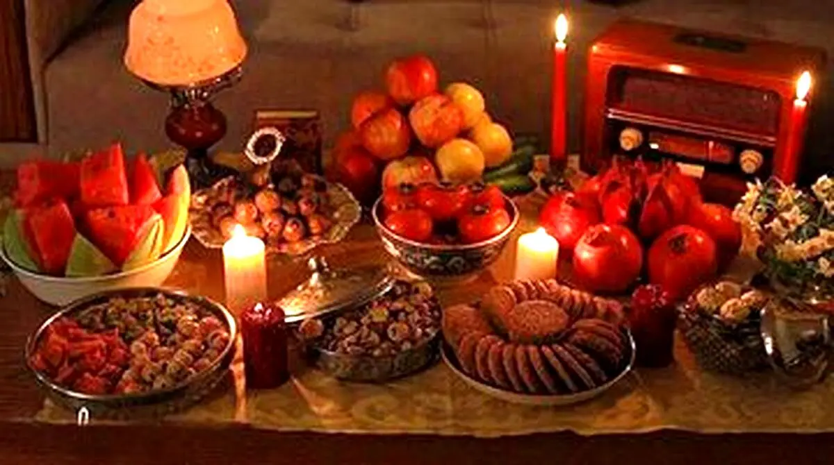 چرا در شب یلدا رنگ قرمز رسم است؟
