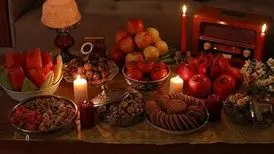 چرا در شب یلدا رنگ قرمز رسم است؟
