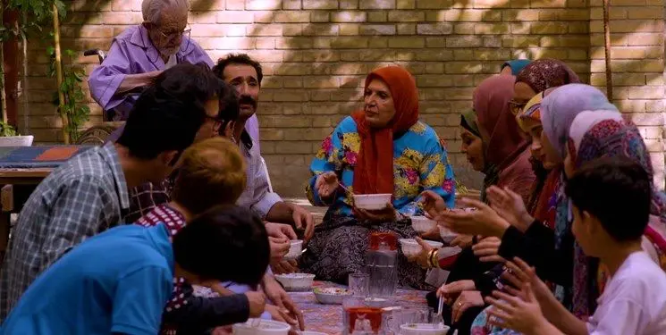 سریال «زیر یه سقف» از شبکه نسیم پخش می‌شود
