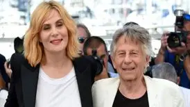 دفاع قاطعانه همسر کارگردان معروف متهم به تعرض و آزار از شوهرش
