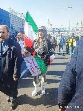 روزنامه همشهری: بی حجابهای شرکت کننده در راهپیمایی22 بهمن هم متدینند هم انقلابی و هم در مسیر حق، البته با اندکی خطا
