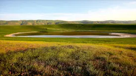 دریاچه شورگل اردبیل:جواهری طبیعی با مزایای درمانی