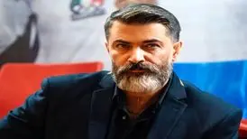 تصویری خاص از پارسا پیروزفر در مراسم ختم رضا داودنژاد
