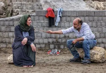 وقتی خنده سزارین می‌شود / نقش‌های رضا عطاران و پژمان جمشیدی در «ویلای ساحلی» کلیشه‌ای است یا نه؟
