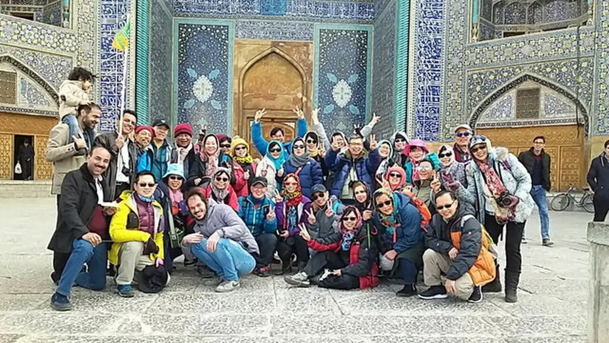 چین محدودیت سفر به ایران را لغو کرد

