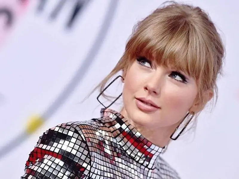 تیلور سوئیفت، «مامور مخفی دموکرات‌ها و بایدن» یا خواننده‌ای تاریخ‌ساز؟