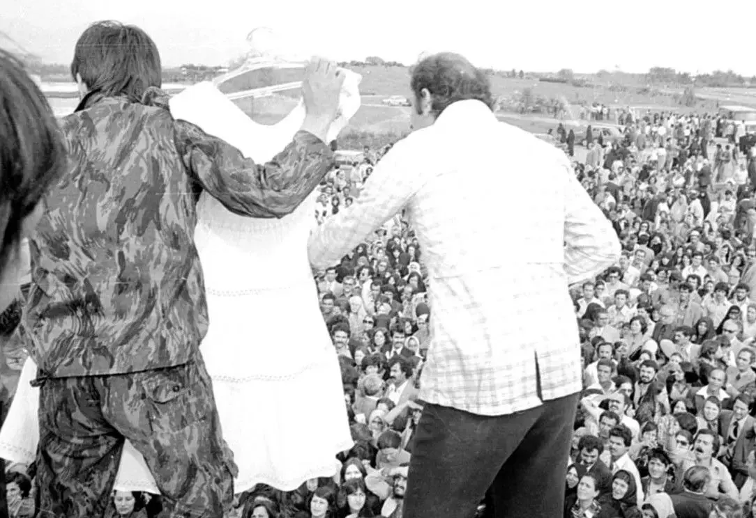 حراج لباس‌های خواهر محمدرضا پهلوی در کرج
