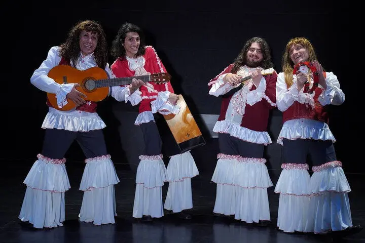 عموهای فیتیله‌ای بعد از ۲۰ سال به مرکز تئاتر کانون می‌آیند
