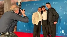 کفش های متفاوت صابر ابر در برلین سوژه شد
