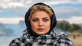 لحظه تشویق طناز طباطبایی در جشنواره سینمایی ونیز/ ویدئو