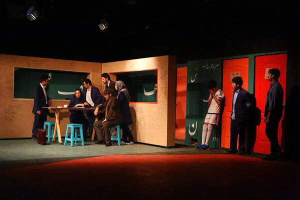 اکران اینترنتی فیلم‌تئاتر «عقل صورتی» همزمان با روز دانش‌آموز
