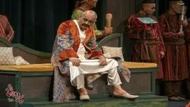 نمایش گلاب آدینه ۴۰ شب دیگر روی صحنه می‌ماند
