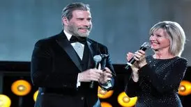 پیام احساسی جان تراولتا برای نیوتن جان | پایین جاده می‌بینیمت