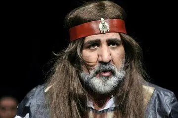 بازیگر سینما و تلویزیون: بازیگری از تئاتر شروع می‌شود
