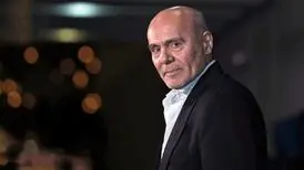 تمرینات بدنسازی جمشید هاشم پور در ۷۸ سالگی + فیلم