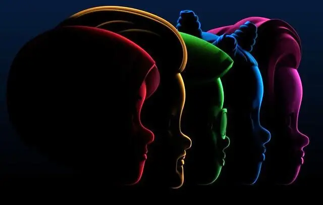 صدای خواننده ایرانی آغازگر کنفرانس جهانی اَپل