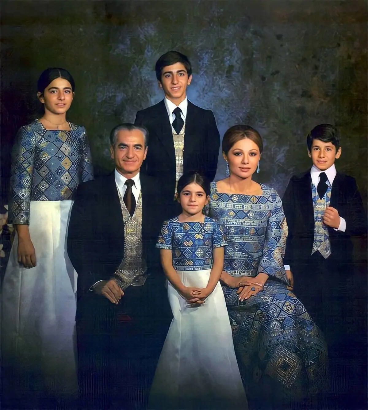 سازنده سریال درباره خانواده پهلوی، نتفلیکس نیست