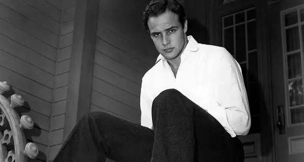 براندو و رازهایی درباره جنجال‌های همیشگی‌اش| بازیگری که همبازی‌هایش از او متنفر بودند!
