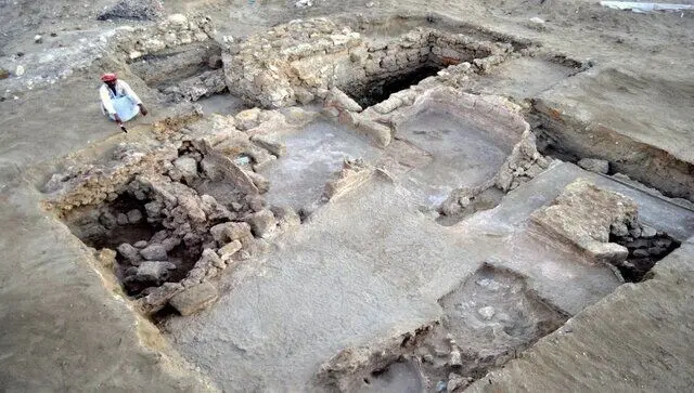 کشف گرمابه ۲۲۰۰ ساله در مصر
