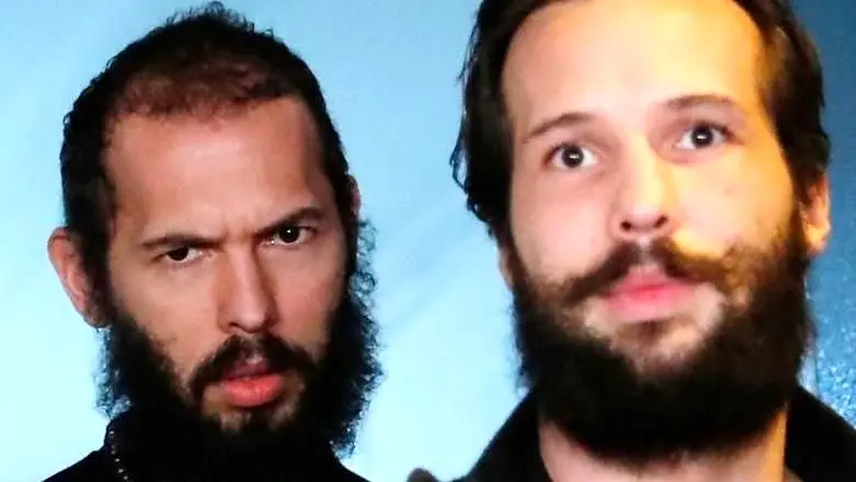 اندرو تیت، اینفلوئنسر جنجالی، به تجاوز و قاچاق انسان متهم شد
