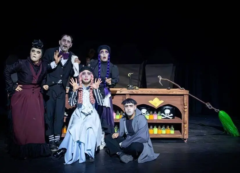 اینجا مغازه خودکشی ست!