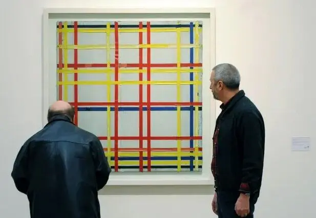 نقاشی ارزشمندی که ۷۵ سال وارونه نصب شده بود!
