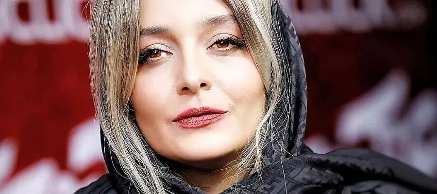 گریه طرفداران ساره بیات برای او در مراسم اکران فیلم عنکبوت + ویدئو