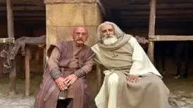 جدیدترین تصویر از بازیگر سریال «سلمان فارسی»/ دوبلور دیگری جلوی دوربین داود میرباقری رفت (عکس)