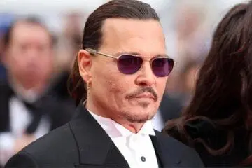 تشویق ۷ دقیقه‌ای جانی دپ در افتتاحیه کن/مایکل داگلاس نخل طلا گرفت
