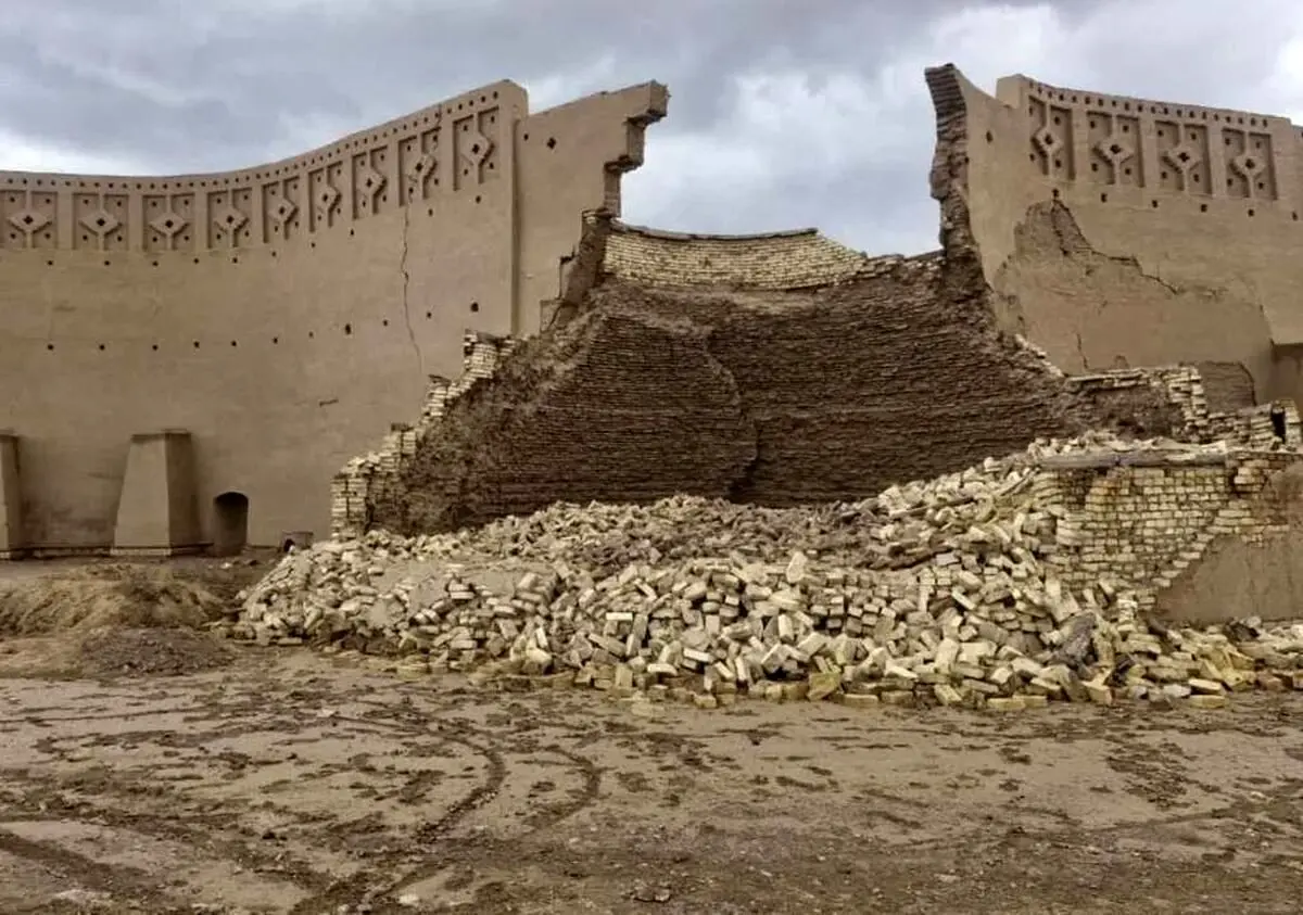 تخریب یخچال تاریخی سیرجان و قلعه نرماشیر
