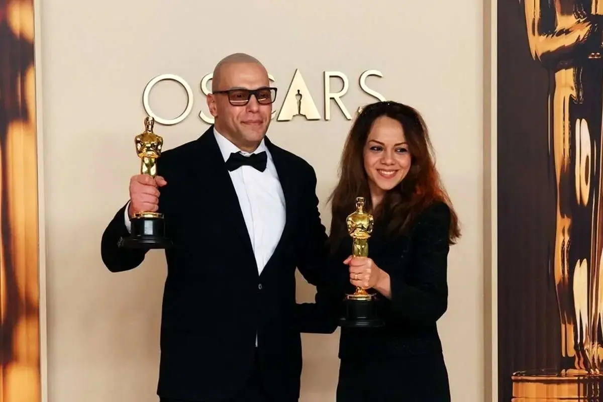 کیهان: به دو نفر پول دادید که فیلم بسازند و اسکار بگیرند و به اپوزیسیون بپیوندند؟
