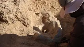 کشف دروازه‌ دوره اشکانیان در خراسان شمالی/ پاشنه سنگی دو هزار ساله دروازه درست سرجای خودش پیدا شد