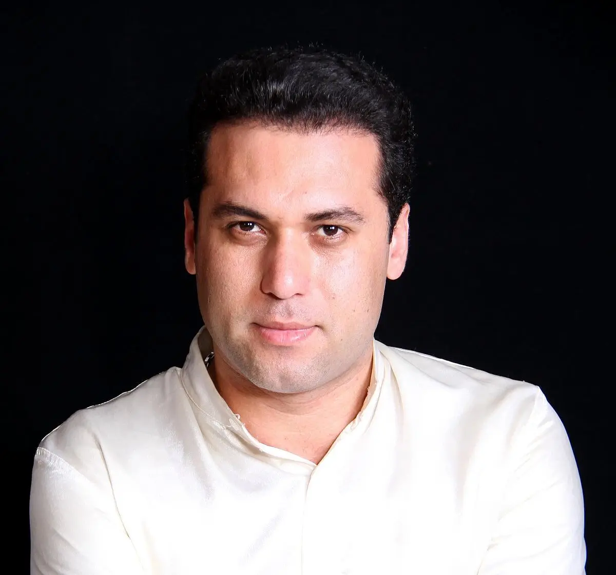 موسیقی «شعر» را به دل جامعه می‌برد