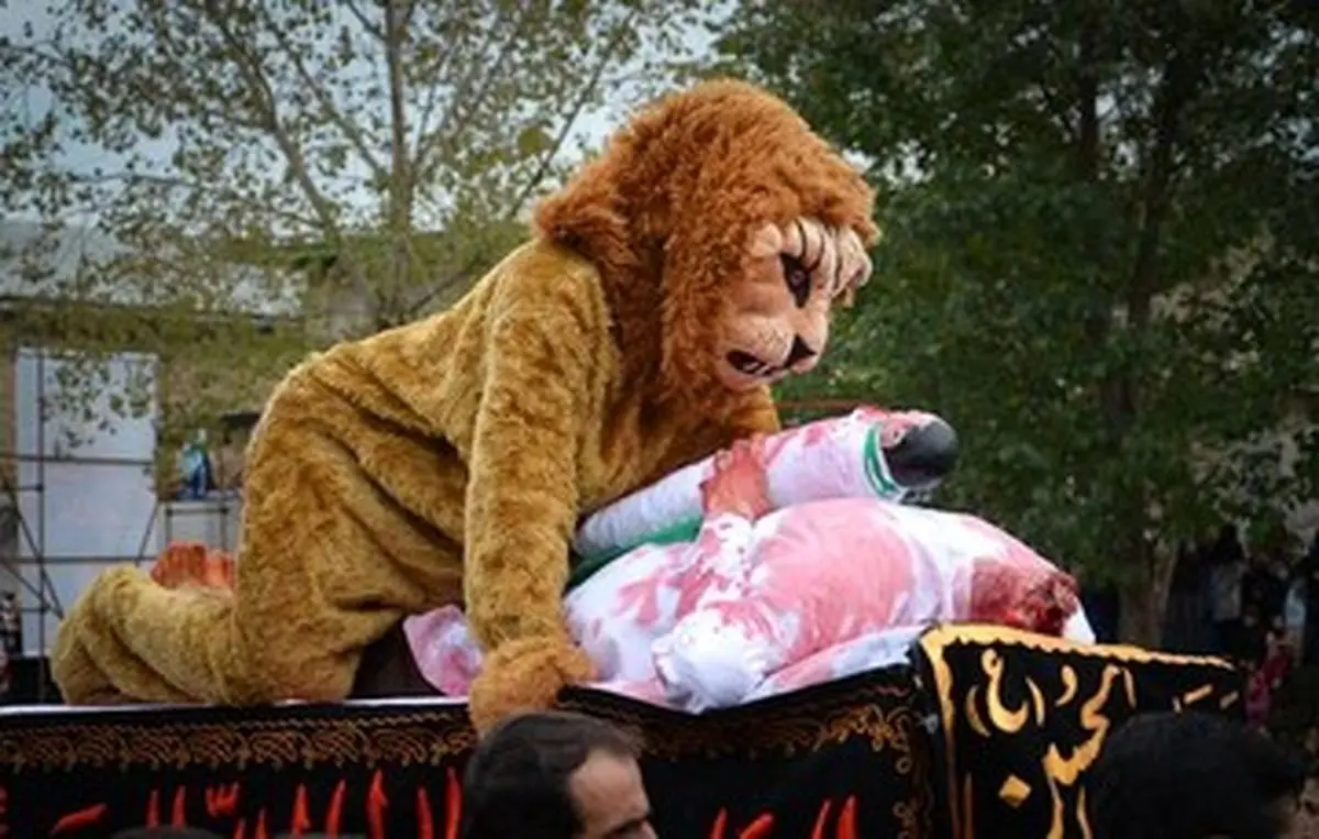 تبلیغ جنجالی شیر تعزیه در دیوار
