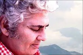 احمد شاملو دکلمه ترانه بزرگ ترین آرزو