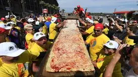 تصاویری از عجیب ترین رکوردهای غذایی گینس؛ از پیتزای ۲ کیلومتری تا پنیر ۵۰۰ کیلویی!
