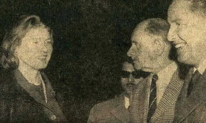 ستاره زن هالیوود در فرودگاه مهرآباد همه را غافلگیر کرد
