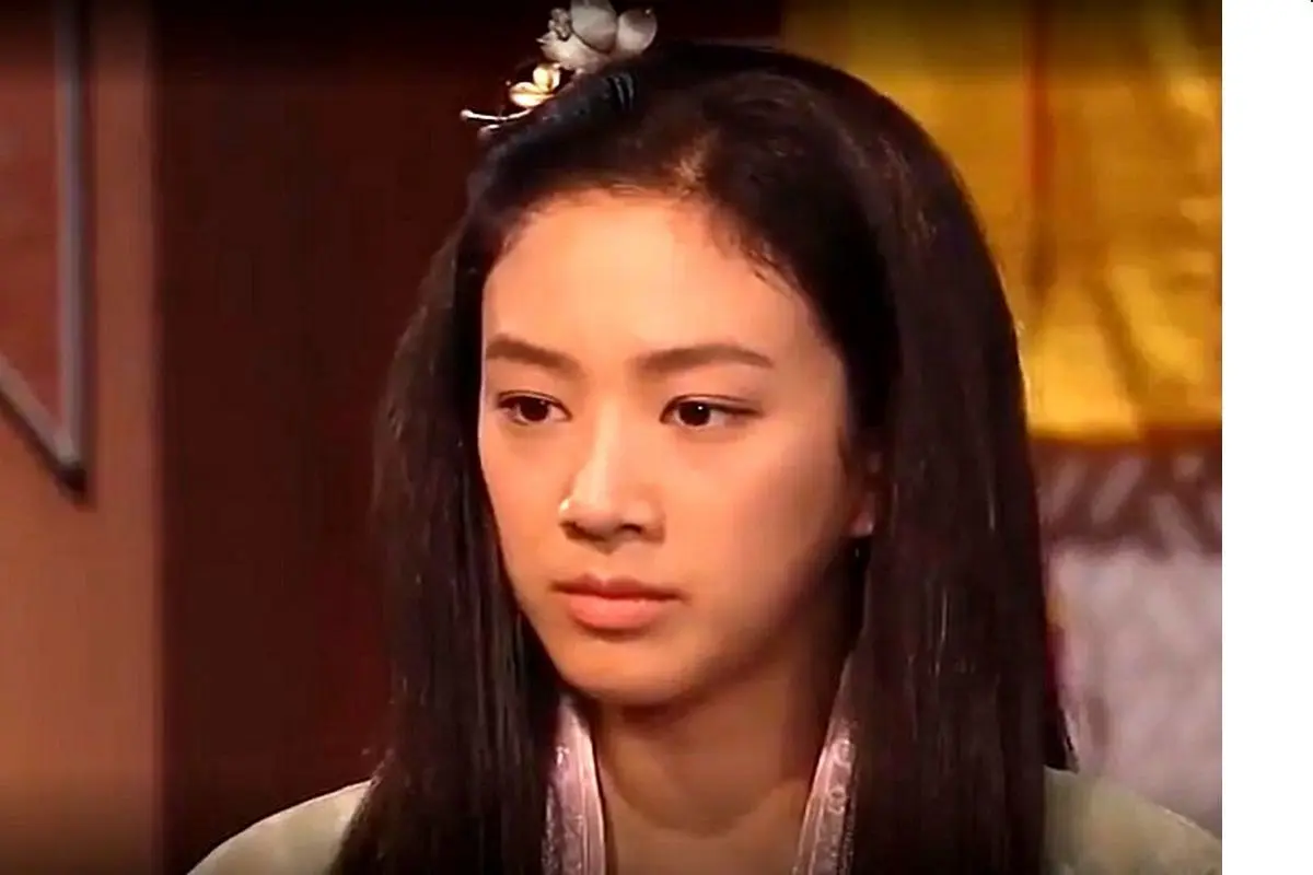 تمرین ورزشی بازیگر زن جومونگ در ۴۳ سالگی