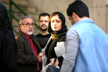 واکنش عباس رافعی به جایزه نرگس محمدی
