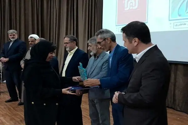 منتخبان جشنواره اقوام ایران زمین تجلیل شدند

