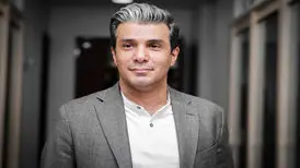 آریا عظیمی‌نژاد مجری برنامه محرمی شد
