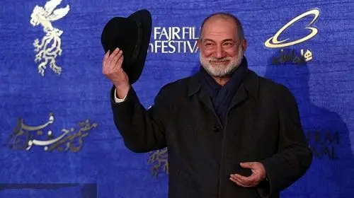 آقای آتیلا پسیانی، تلویزیون بده، پولش خوبه؟